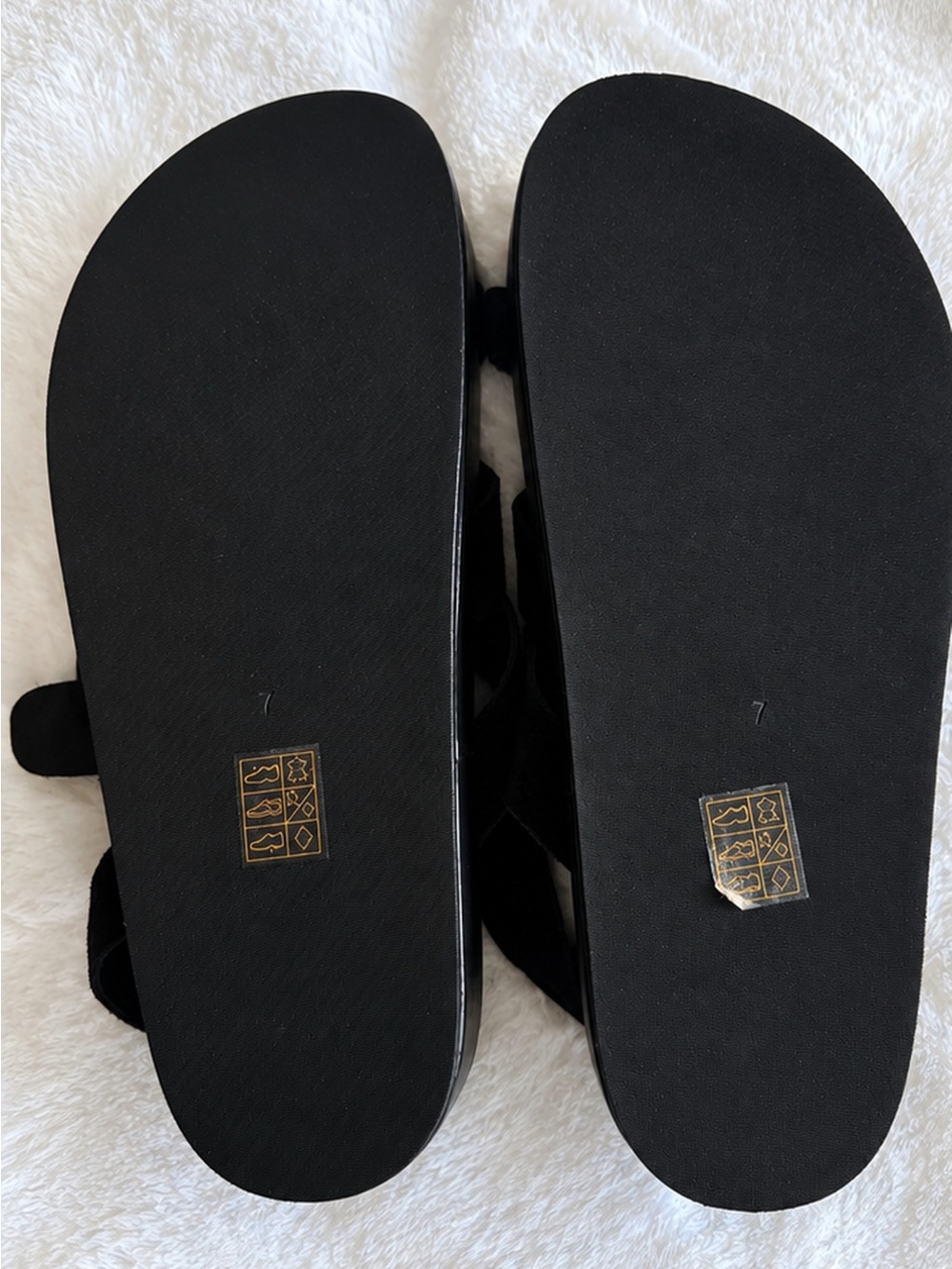 Jeffrey Campbell Women's Black Sandal - Picture 4 of 5
